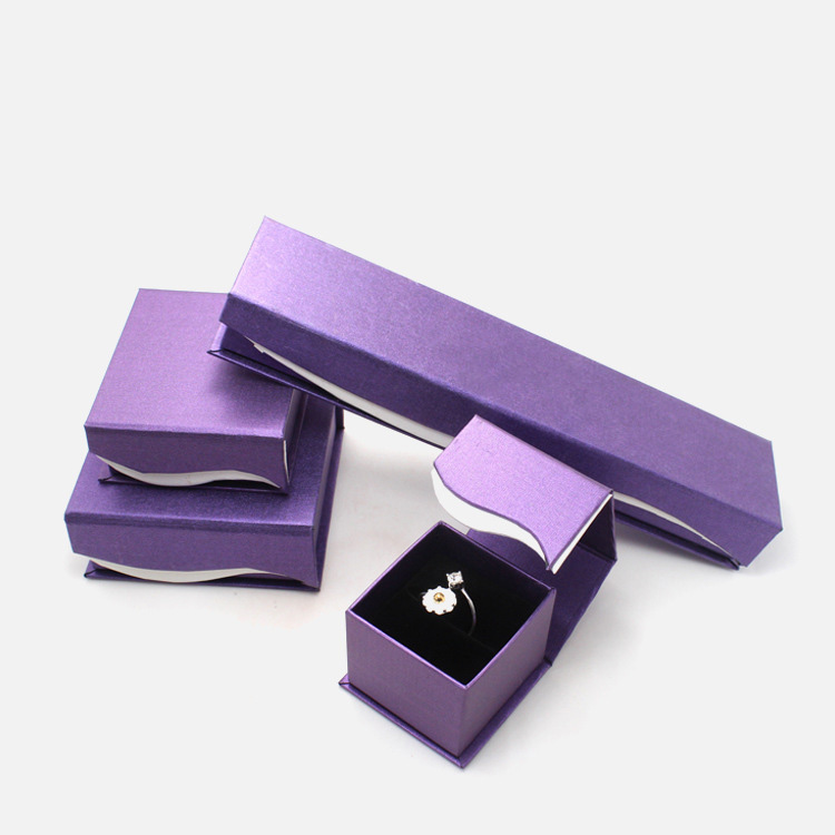 kohandatud paberist ehete karp .jpg custom paper jewelry box.jpg